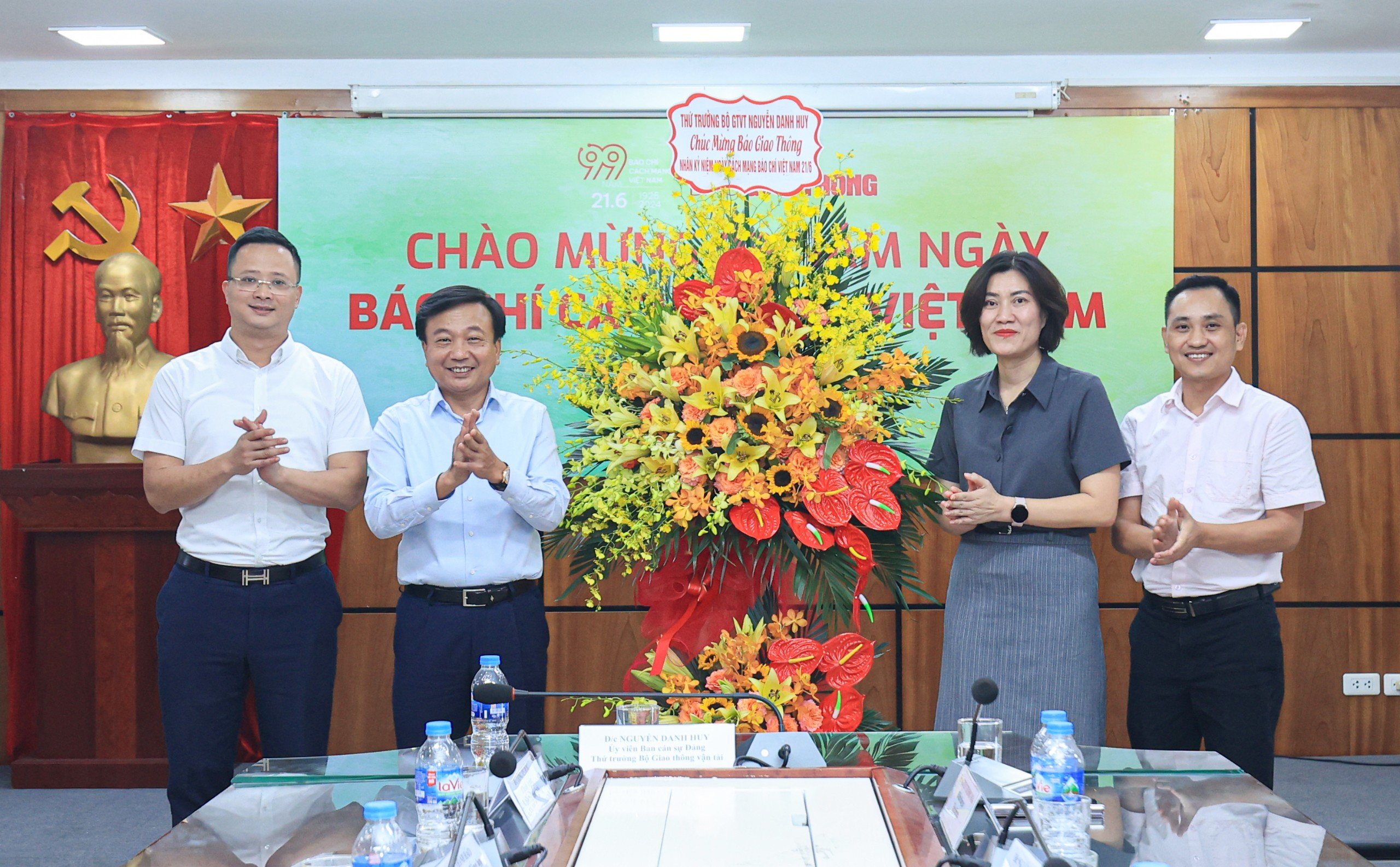 Thứ trưởng Nguyễn Danh Huy: B&aacute;o Giao th&ocirc;ng đang c&oacute; vị thế rất tốt- Ảnh 2.