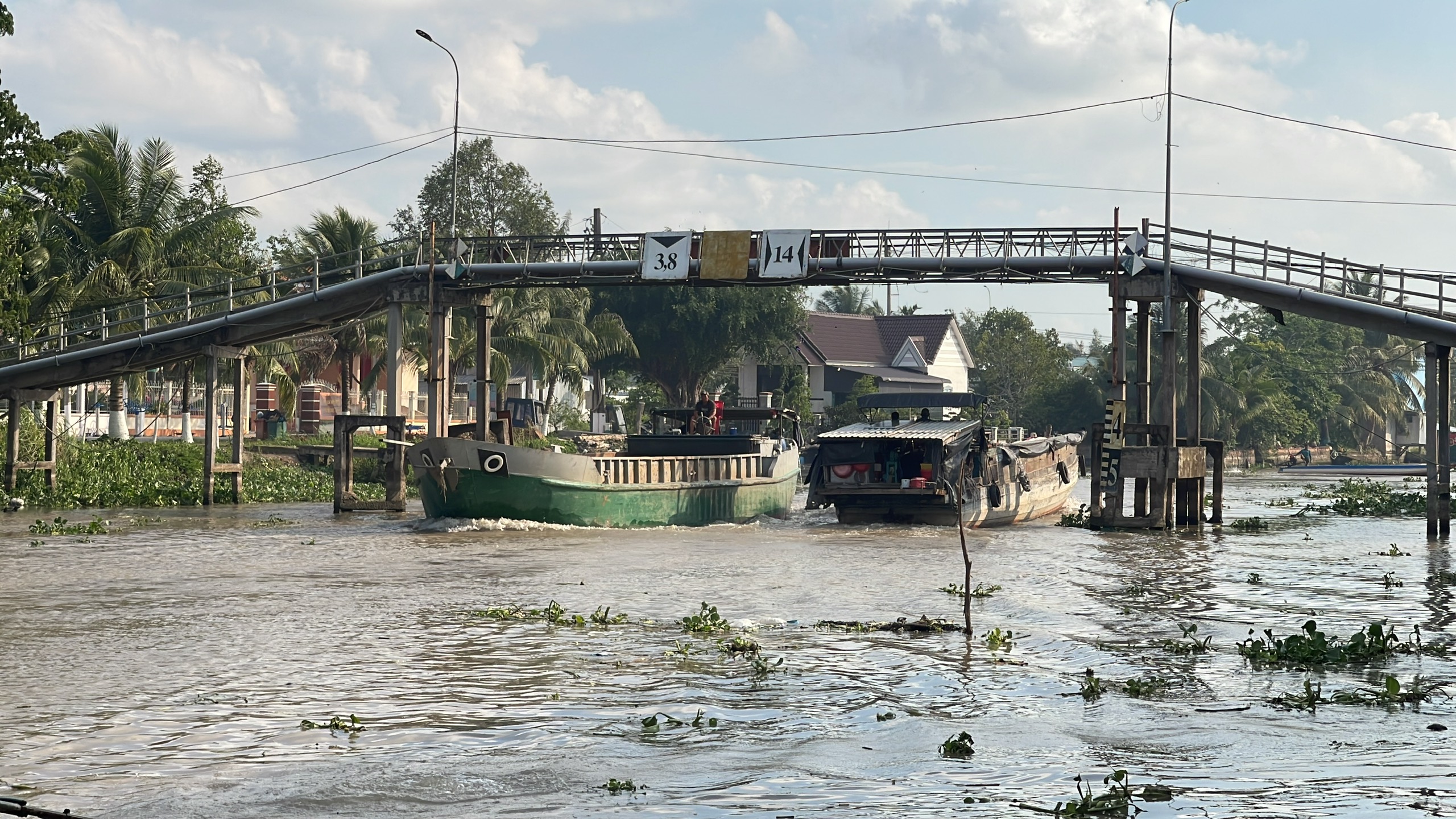 Dự &aacute;n n&acirc;ng tĩnh kh&ocirc;ng c&aacute;c cầu ở Cần Thơ phải chờ mặt bằng hơn 5 th&aacute;ng- Ảnh 2.