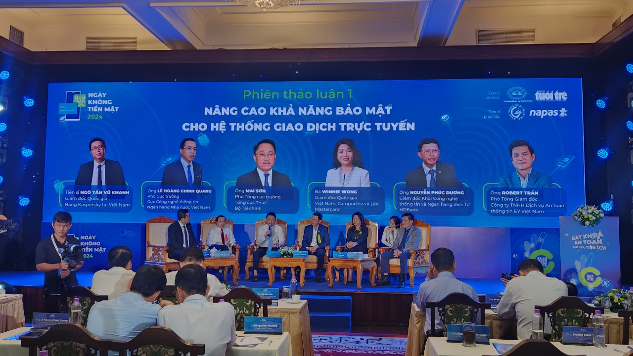 C&aacute;ch n&agrave;o đảm bảo an to&agrave;n trong giao dịch kh&ocirc;ng tiền mặt?- Ảnh 1.