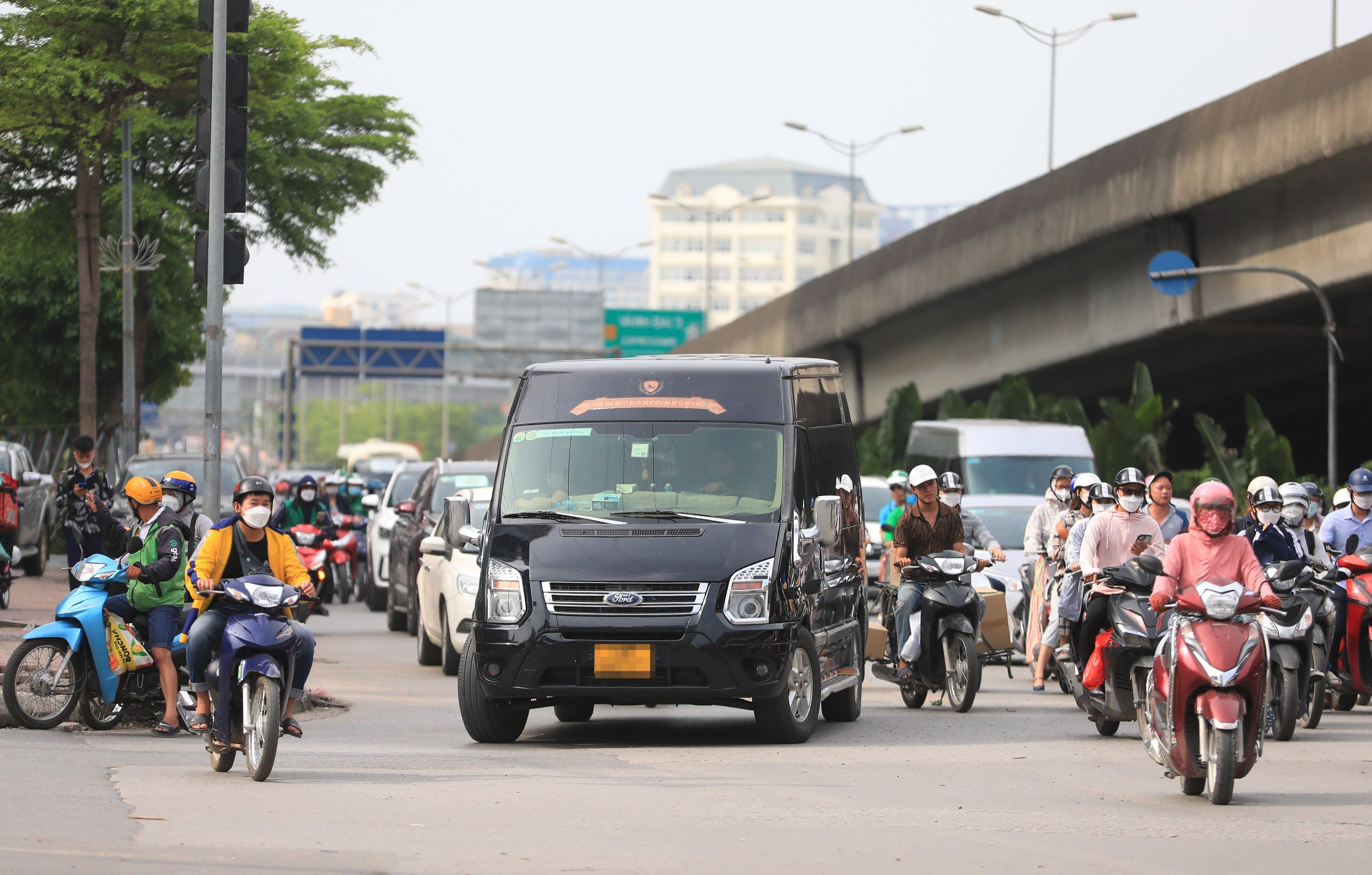 B&agrave;n giải ph&aacute;p đưa xe hợp đồng &ldquo;tr&aacute; h&igrave;nh&rdquo; v&agrave;o khu&ocirc;n khổ- Ảnh 7.