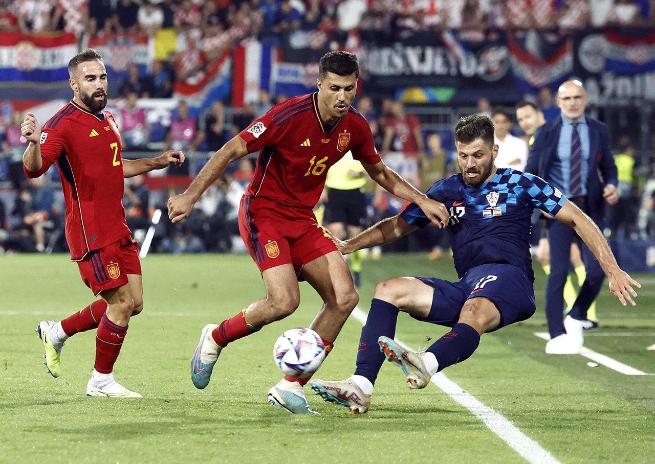 Đội h&igrave;nh ra s&acirc;n T&acirc;y Ban Nha vs Croatia: Sẵn s&agrave;ng cho đại chiến- Ảnh 1.