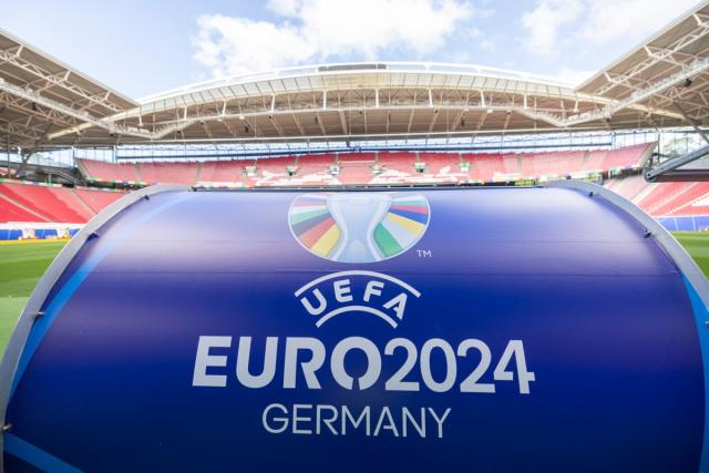 Cho&aacute;ng với doanh thu b&aacute;n lẻ tỷ USD tại EURO 2024- Ảnh 1.