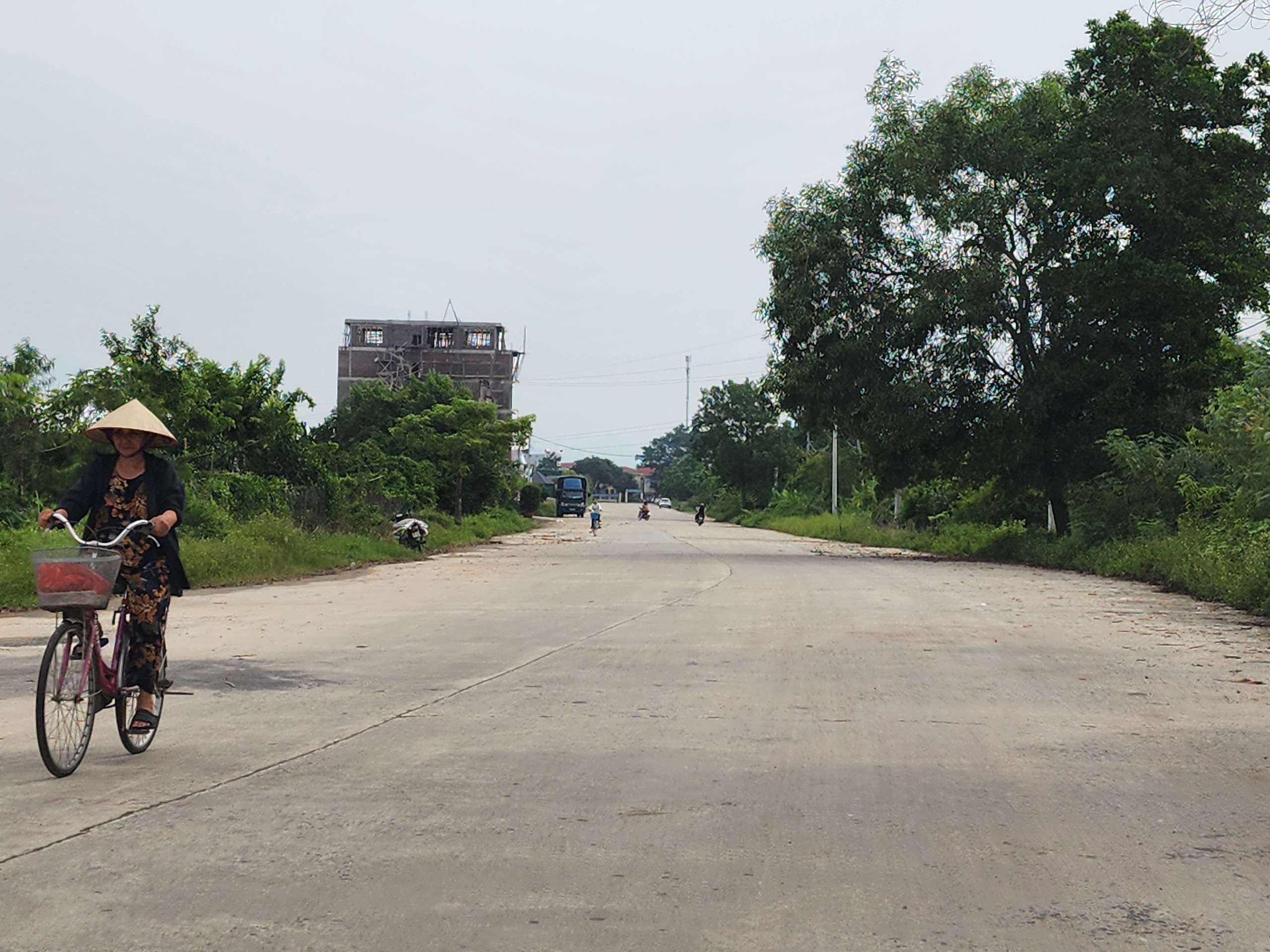 Vĩnh Ph&uacute;c: Vướng 400m, dự &aacute;n đường sau 15 năm vẫn chưa ho&agrave;n thiện- Ảnh 1.