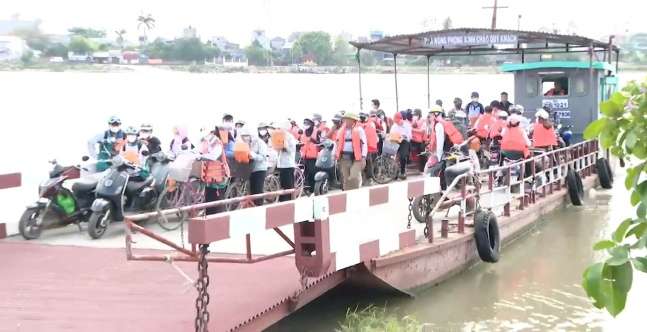 Nam Định: Đảm bảo an to&agrave;n bến kh&aacute;ch ngang s&ocirc;ng m&ugrave;a mưa b&atilde;o- Ảnh 1.