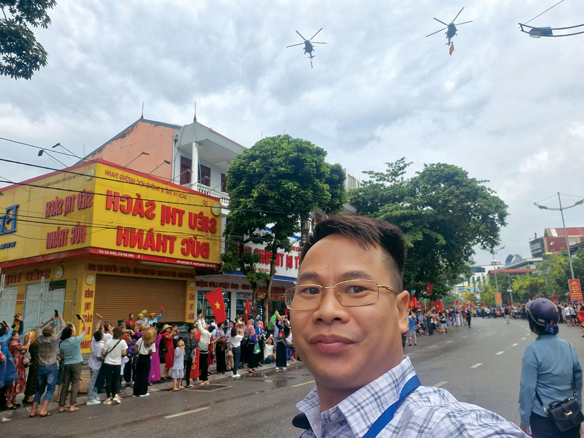 Dầm mưa, leo nóc nhà tác nghiệp ở Điện Biên- Ảnh 3. Dầm mưa, leo nóc nhà tác nghiệp ở Điện Biên- Ảnh 3.