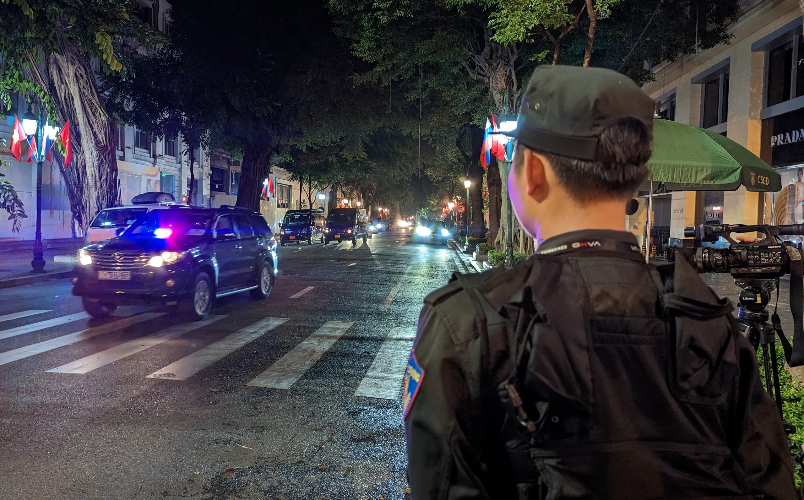 Những h&igrave;nh ảnh đầu ti&ecirc;n của Tổng thống Nga Vladimir Putin tại H&agrave; Nội- Ảnh 12.