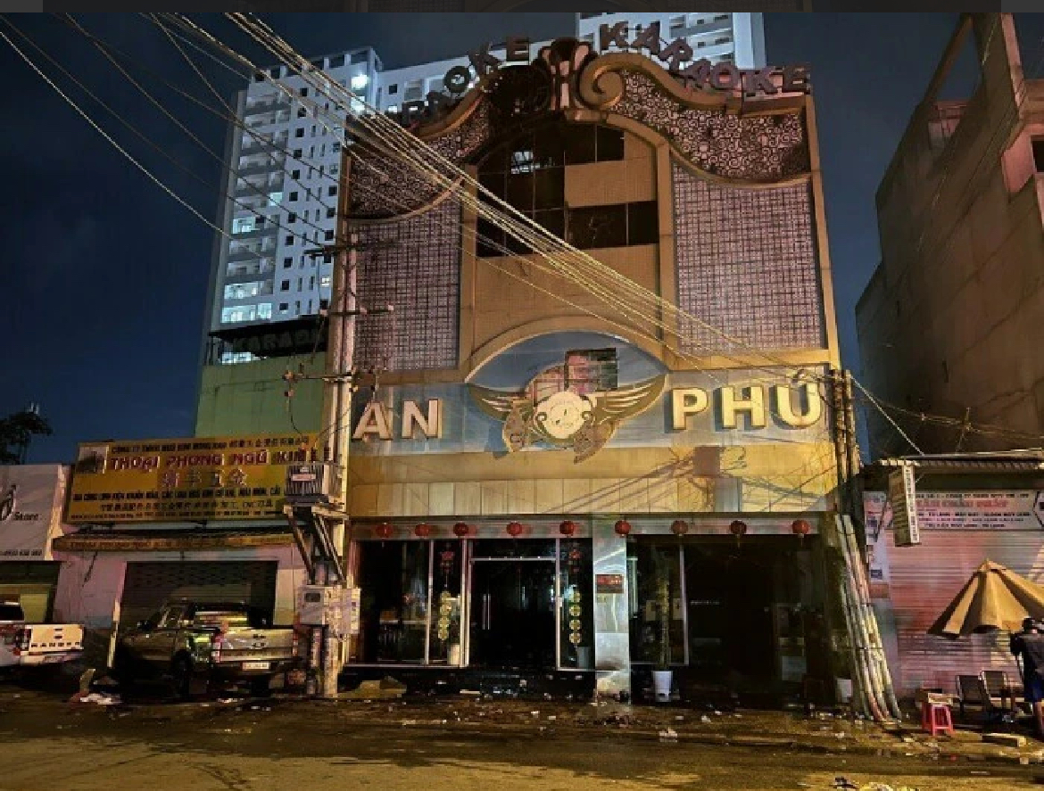 Vụ ch&aacute;y qu&aacute;n karaoke l&agrave;m 32 người thiệt mạng: Khởi tố th&ecirc;m 2 bị can- Ảnh 1.