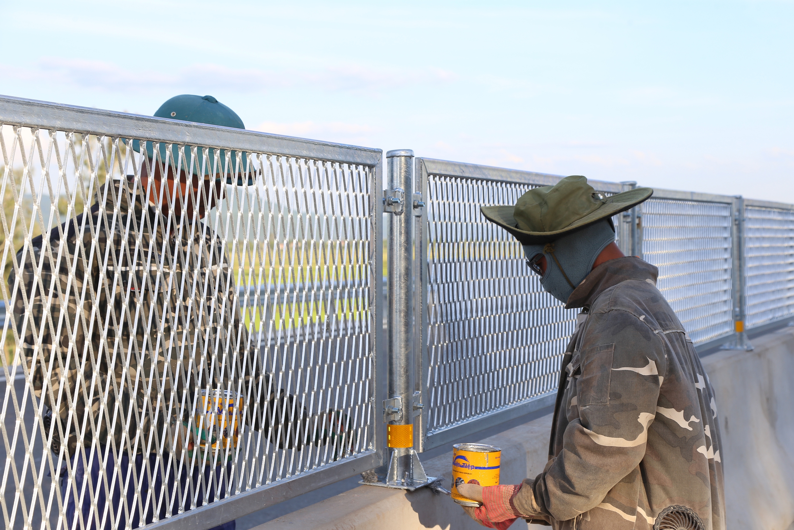 Phơi mình nơi "chảo lửa" hoàn thiện cao tốc Diễn Châu - Bãi Vọt- Ảnh 10. Phơi mình nơi "chảo lửa" hoàn thiện cao tốc Diễn Châu - Bãi Vọt- Ảnh 10.