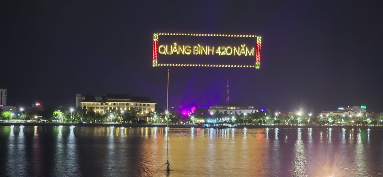 Thủ tướng Phạm Minh Ch&iacute;nh: Quảng B&igrave;nh đang c&oacute; vận hội ph&aacute;t triển tươi s&aacute;ng- Ảnh 5.