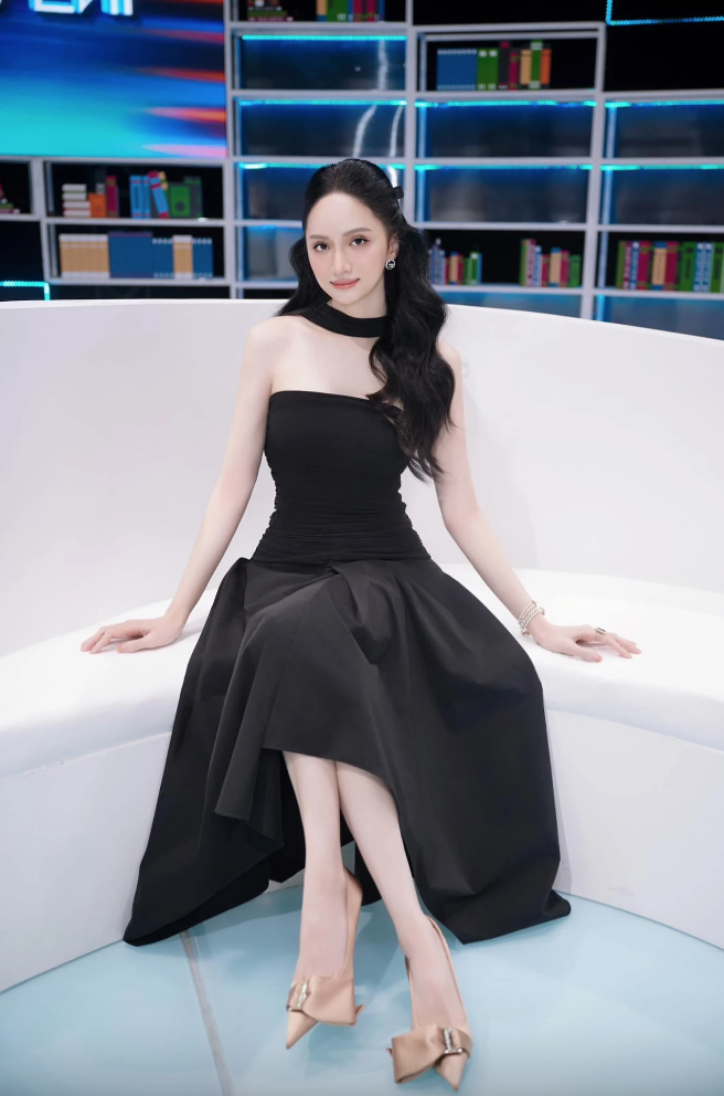 Hoa hậu Hương Giang: Trước đ&acirc;y, t&ocirc;i kh&ocirc;ng th&acirc;n thiện bằng b&acirc;y giờ- Ảnh 1.