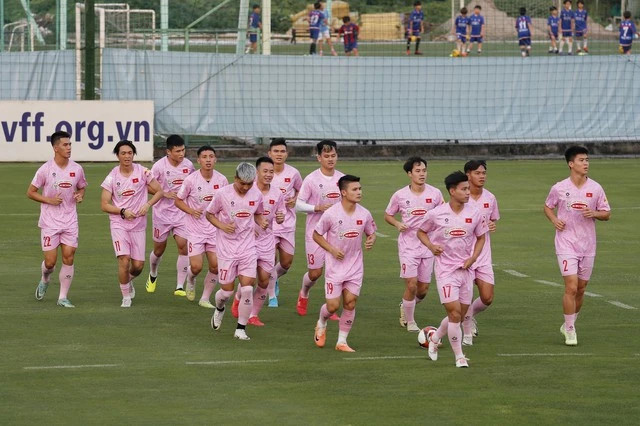 Cựu sao HAGL n&oacute;i thẳng l&yacute; do C&ocirc;ng Phượng kh&ocirc;ng được l&ecirc;n tuyển Việt Nam- Ảnh 2.