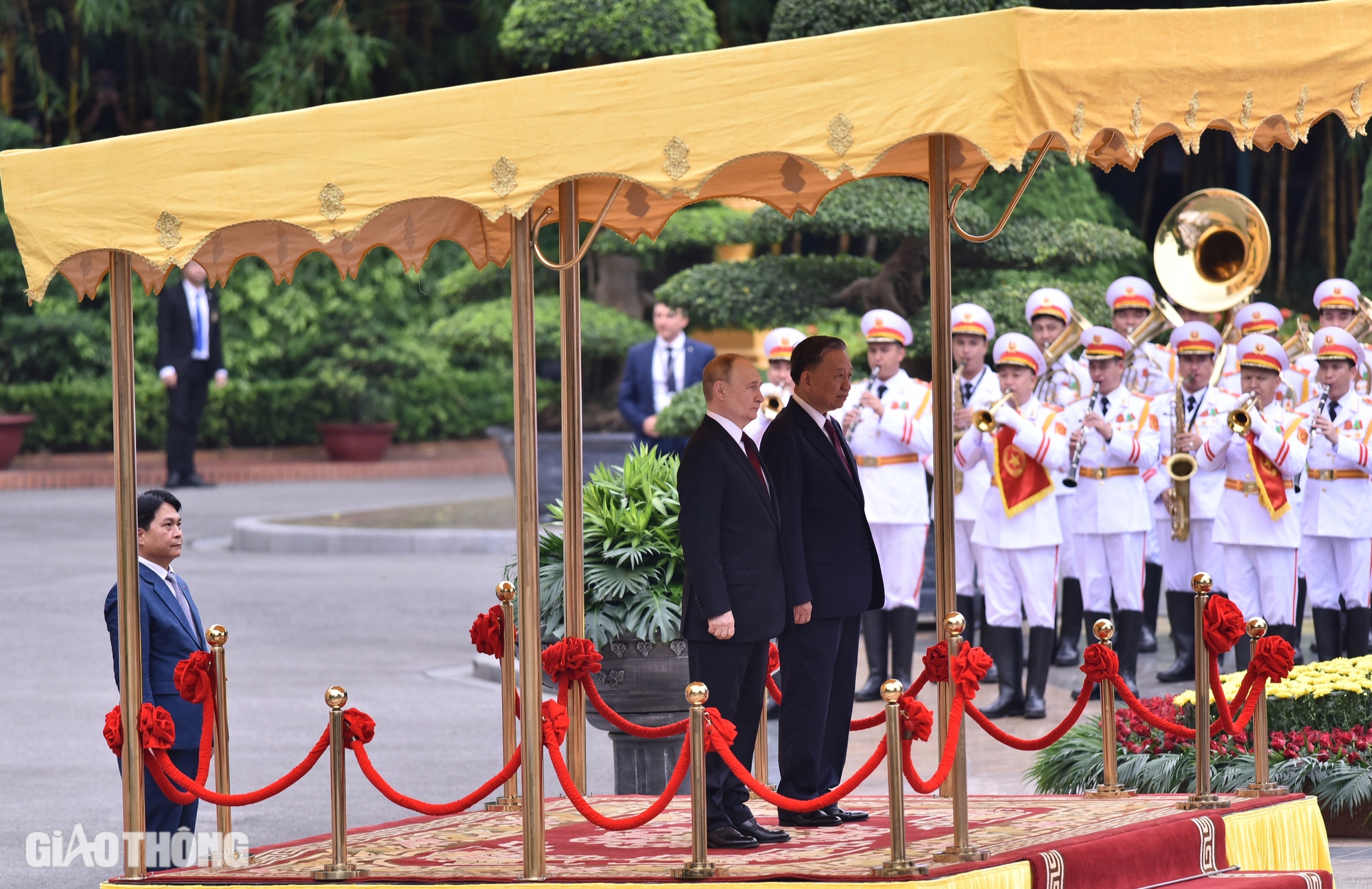 To&agrave;n cảnh lễ đ&oacute;n ch&iacute;nh thức Tổng thống Nga Vladimir Putin- Ảnh 2.