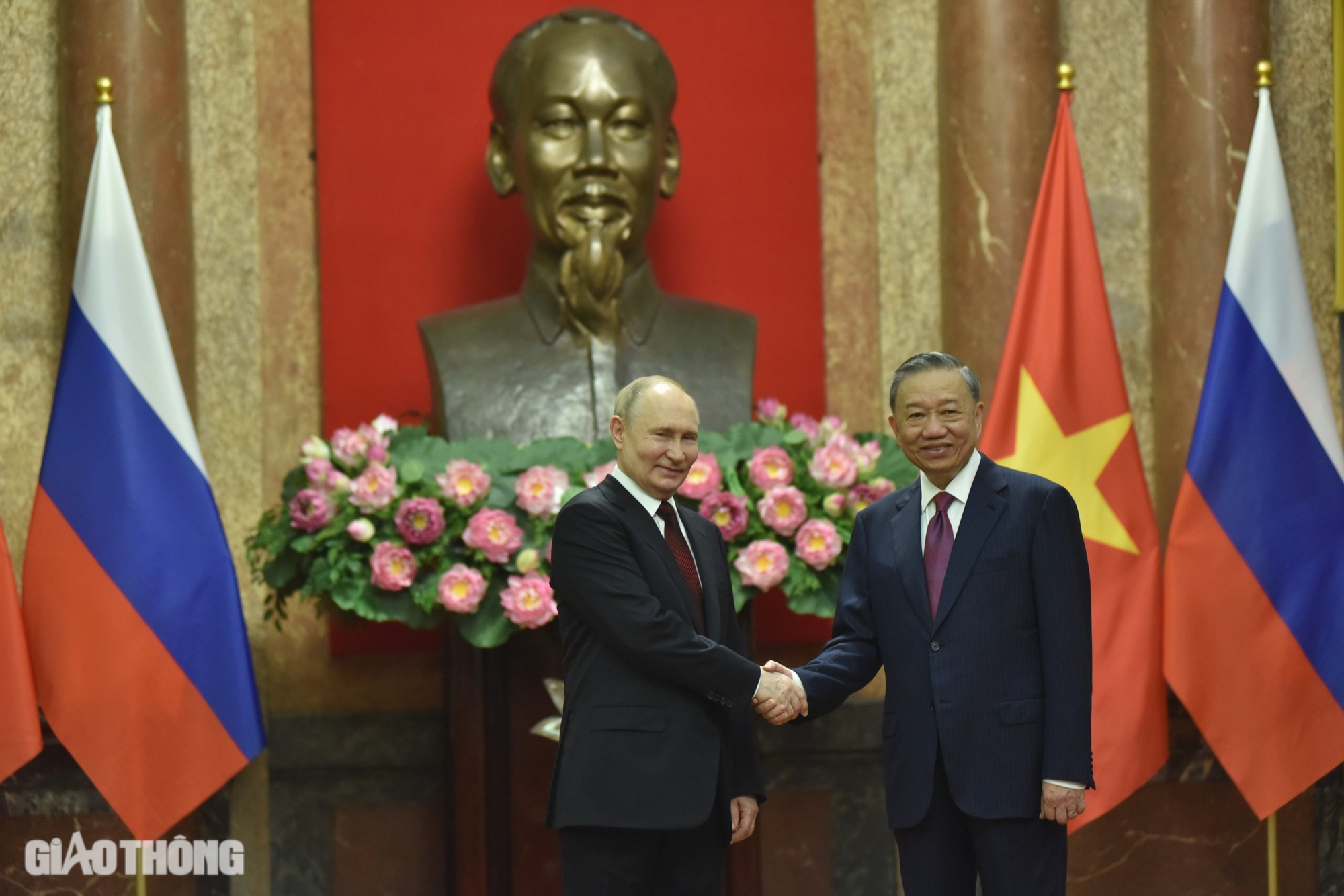 To&agrave;n cảnh lễ đ&oacute;n ch&iacute;nh thức Tổng thống Nga Vladimir Putin- Ảnh 6.