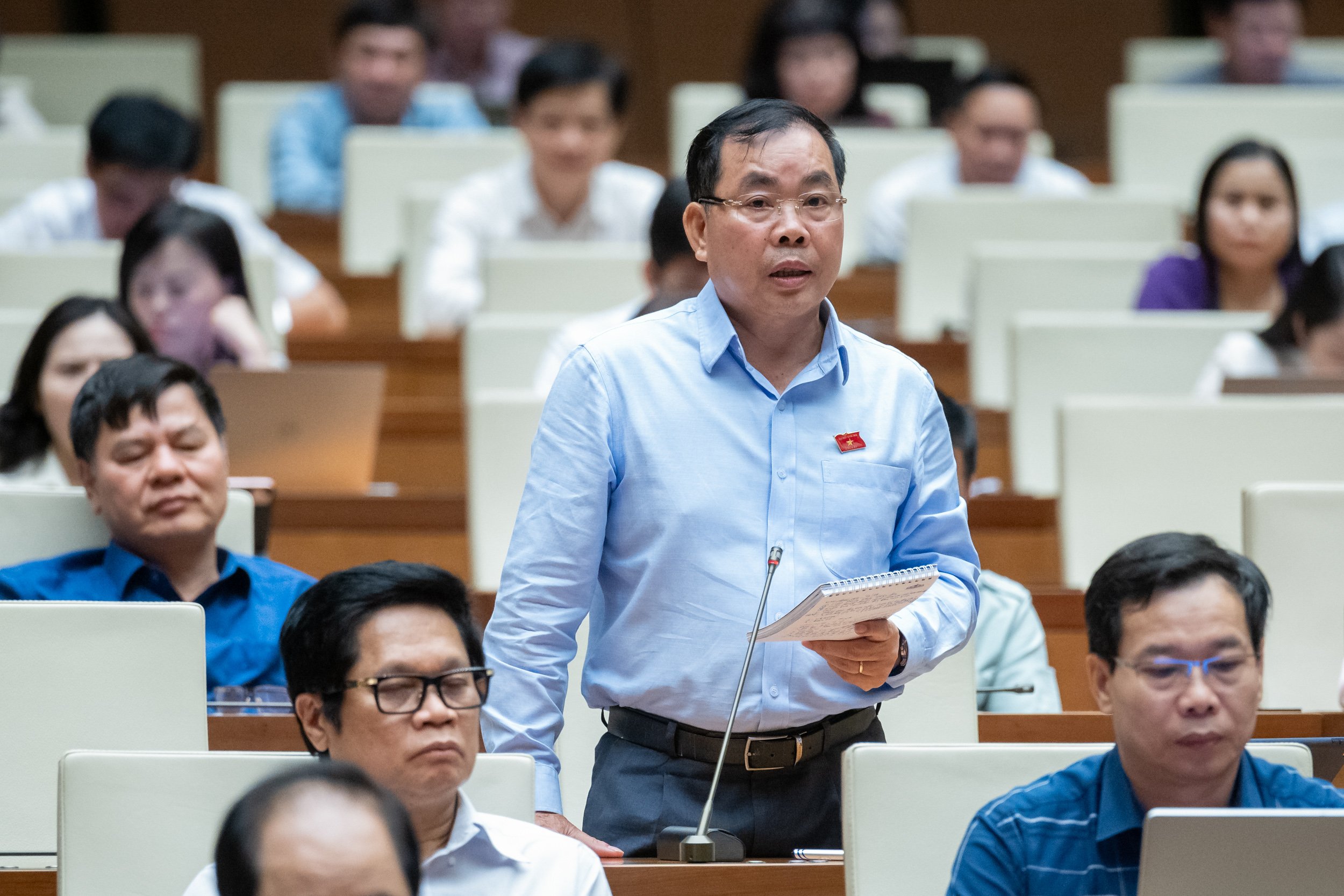 Đại biểu Quốc hội: Cần c&oacute; "đường cao tốc" trong x&acirc;y dựng thể chế- Ảnh 5.