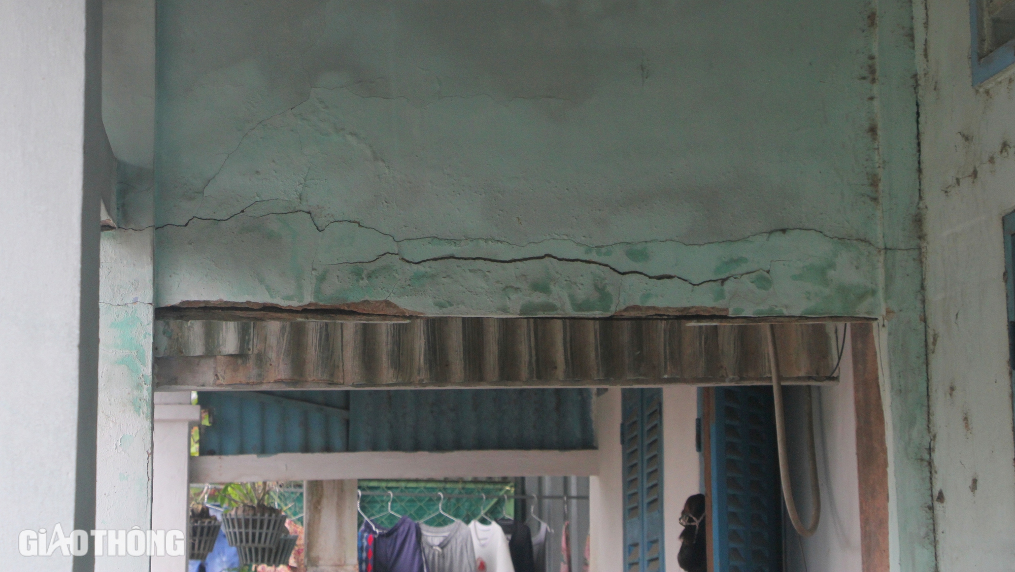 Sạt lở sông Bạc Liêu - Cà Mau: Bất lực nhìn nhà trôi sông- Ảnh 9. Sạt lở sông Bạc Liêu - Cà Mau: Bất lực nhìn nhà trôi sông- Ảnh 9.