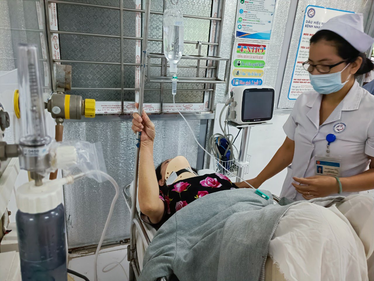 Ba &ocirc; t&ocirc; t&ocirc;ng li&ecirc;n ho&agrave;n tr&ecirc;n cao tốc TP.HCM - Trung Lương, 11 người nhập viện- Ảnh 1.