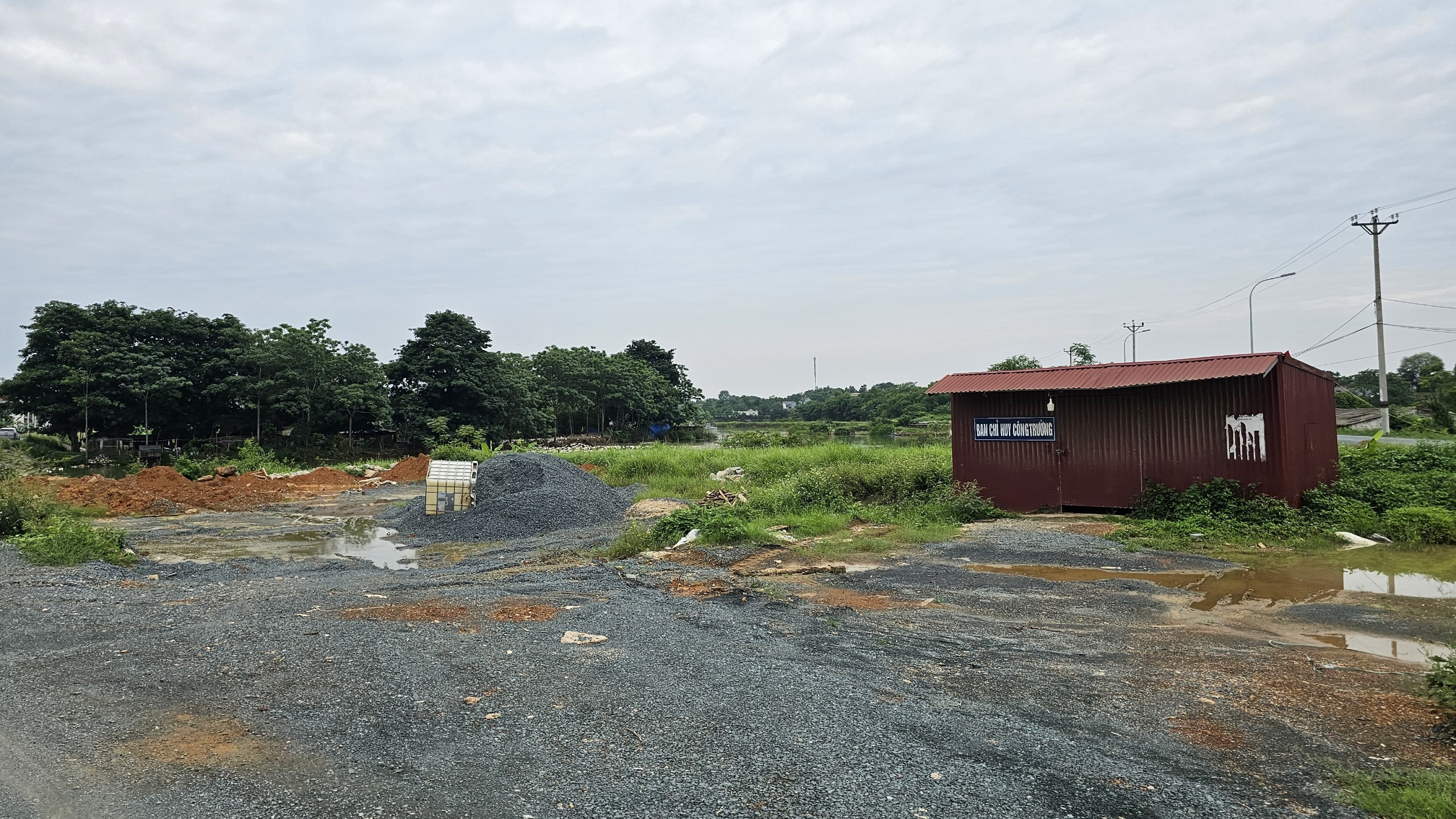 H&agrave; Nội: D&acirc;n khổ v&igrave; dự &aacute;n đường li&ecirc;n th&ocirc;n thi c&ocirc;ng ẩu- Ảnh 4.