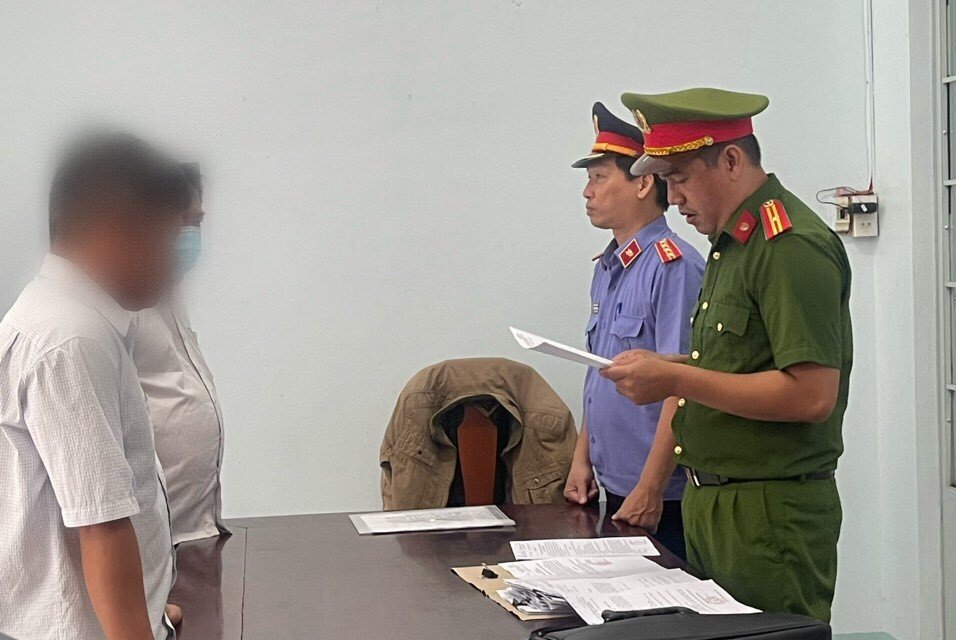 Gi&aacute;m đốc vừa bị bắt li&ecirc;n quan sai phạm ở Vườn quốc gia U Minh Thượng l&agrave; ai?- Ảnh 1.