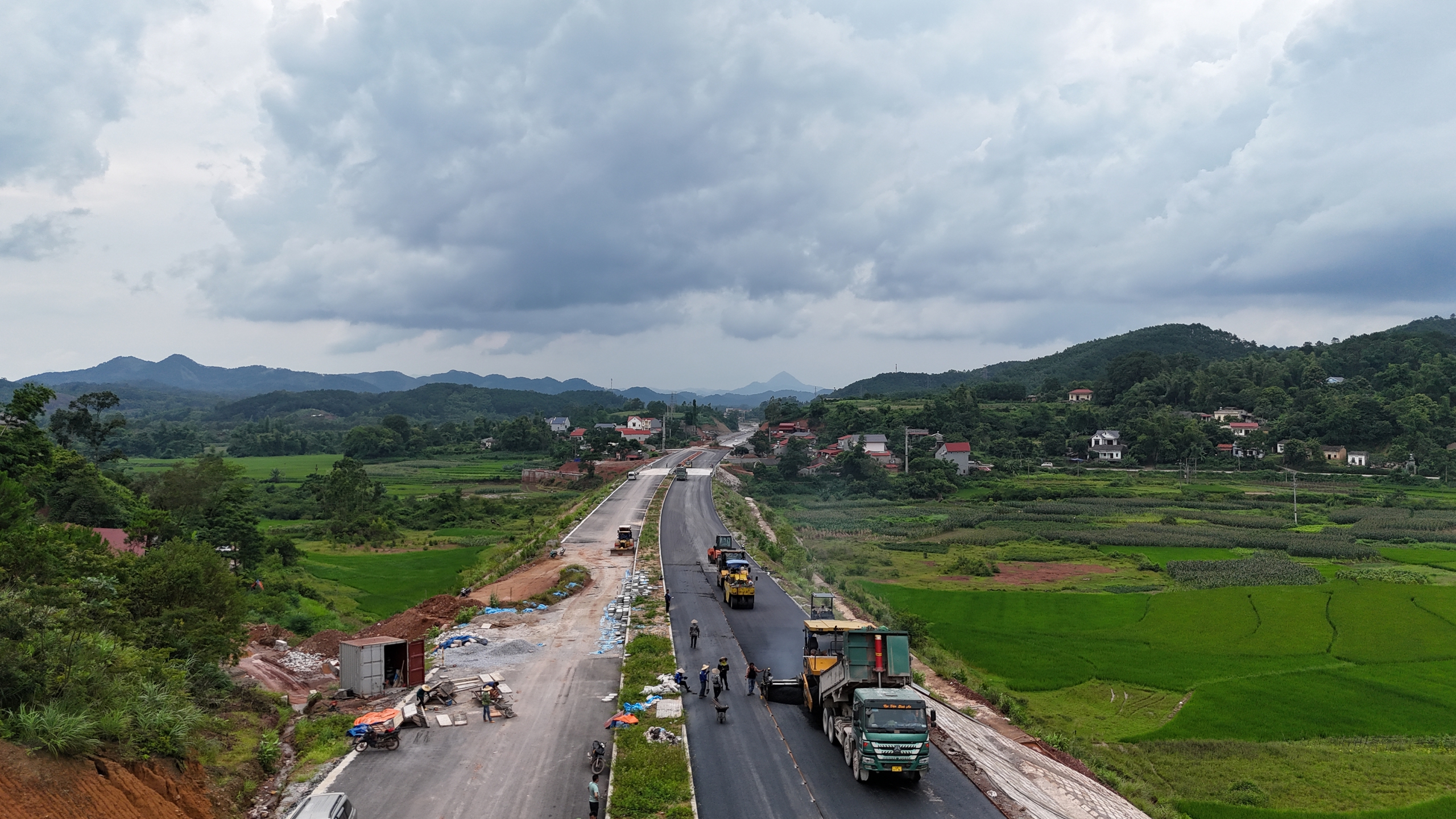 Ngắm dự &aacute;n giao th&ocirc;ng hơn 1,2 ngh&igrave;n tỷ ở Lạng Sơn chuẩn bị về đ&iacute;ch- Ảnh 7.