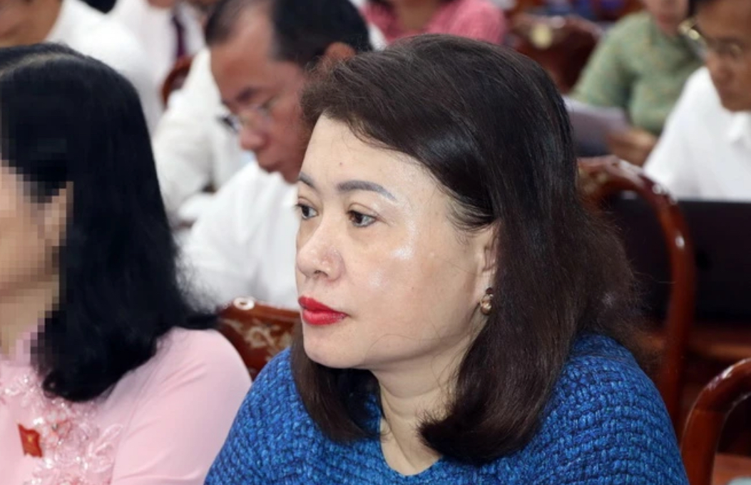 C&aacute;ch chức nữ chủ tịch huyện bị bốc hơi 170 tỷ trong t&agrave;i khoản- Ảnh 1.