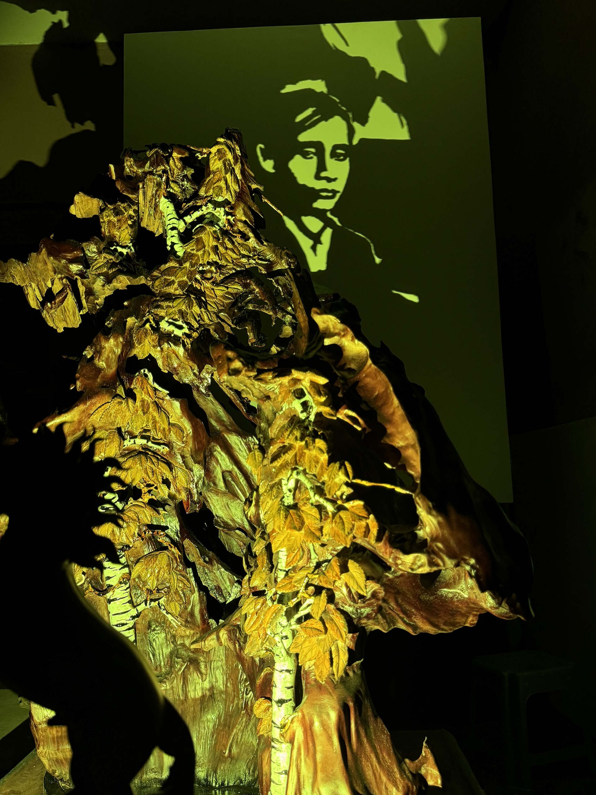 Chuyện chưa kể phía sau món quà Tổng bí thư chọn tặng Tổng thống Nga Vladimir Putin- Ảnh 3. Chuyện chưa kể phía sau món quà Tổng bí thư chọn tặng Tổng thống Nga Vladimir Putin- Ảnh 3.