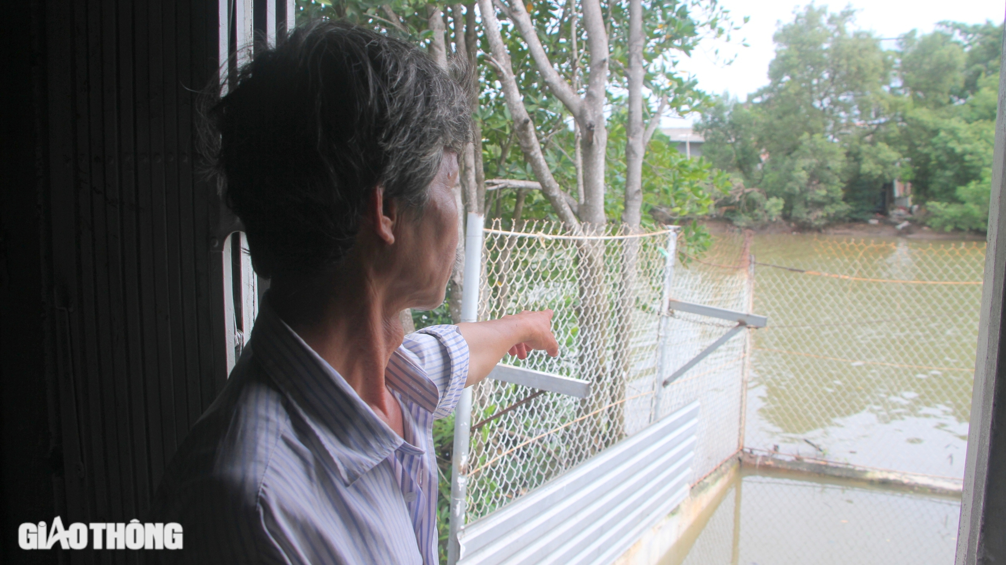 Chủ tịch Bạc Liêu: Sạt lở mà chờ họp hành chắc hỏng hết nhà của dân- Ảnh 1. Chủ tịch Bạc Liêu: Sạt lở mà chờ họp hành chắc hỏng hết nhà của dân- Ảnh 1.