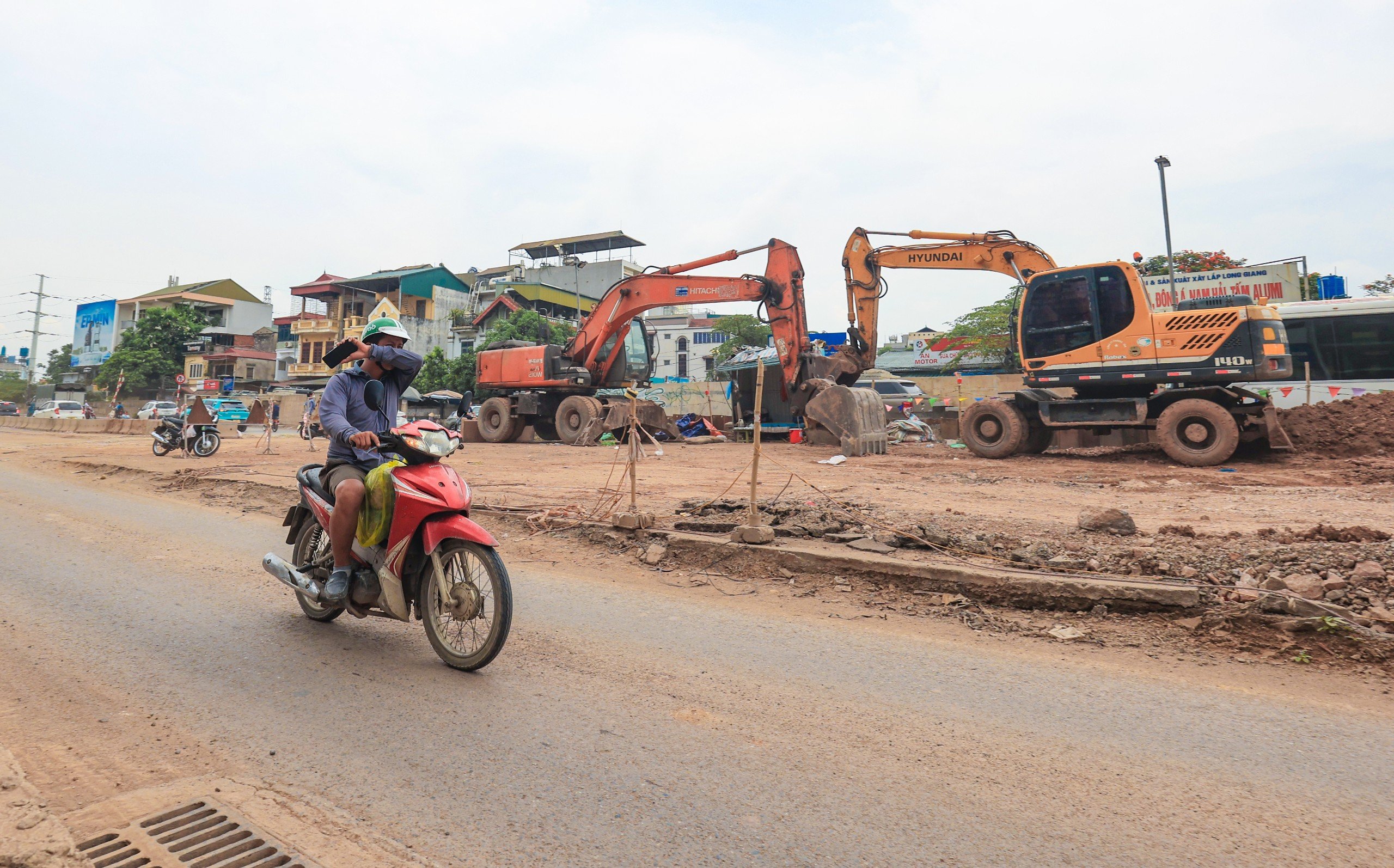 Ngắm đường &Acirc;u Cơ - Nghi T&agrave;m sắp th&ocirc;ng xe- Ảnh 16.