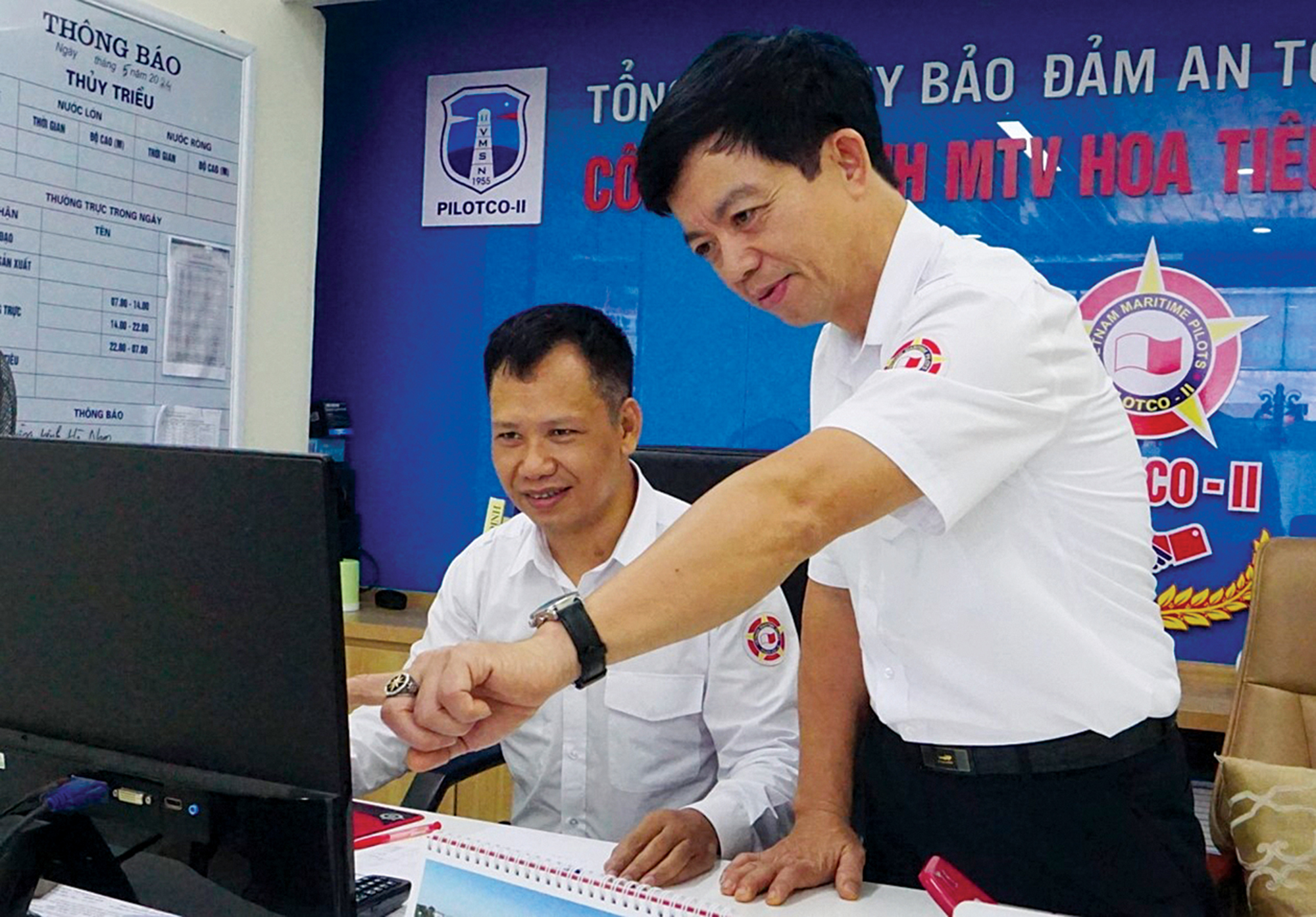 "Đ&ocirc;i mắt" của c&aacute;c si&ecirc;u t&agrave;u- Ảnh 1.