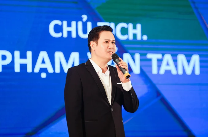 Bắt tạm giam nguy&ecirc;n Chủ tịch HĐQT Asanzo Phạm Văn Tam- Ảnh 1.