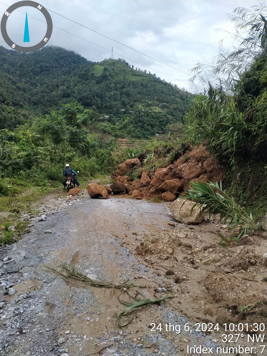 H&agrave; Giang: Mưa lớn g&acirc;y sạt lở, chia cắt nhiều tuyến đường- Ảnh 5.