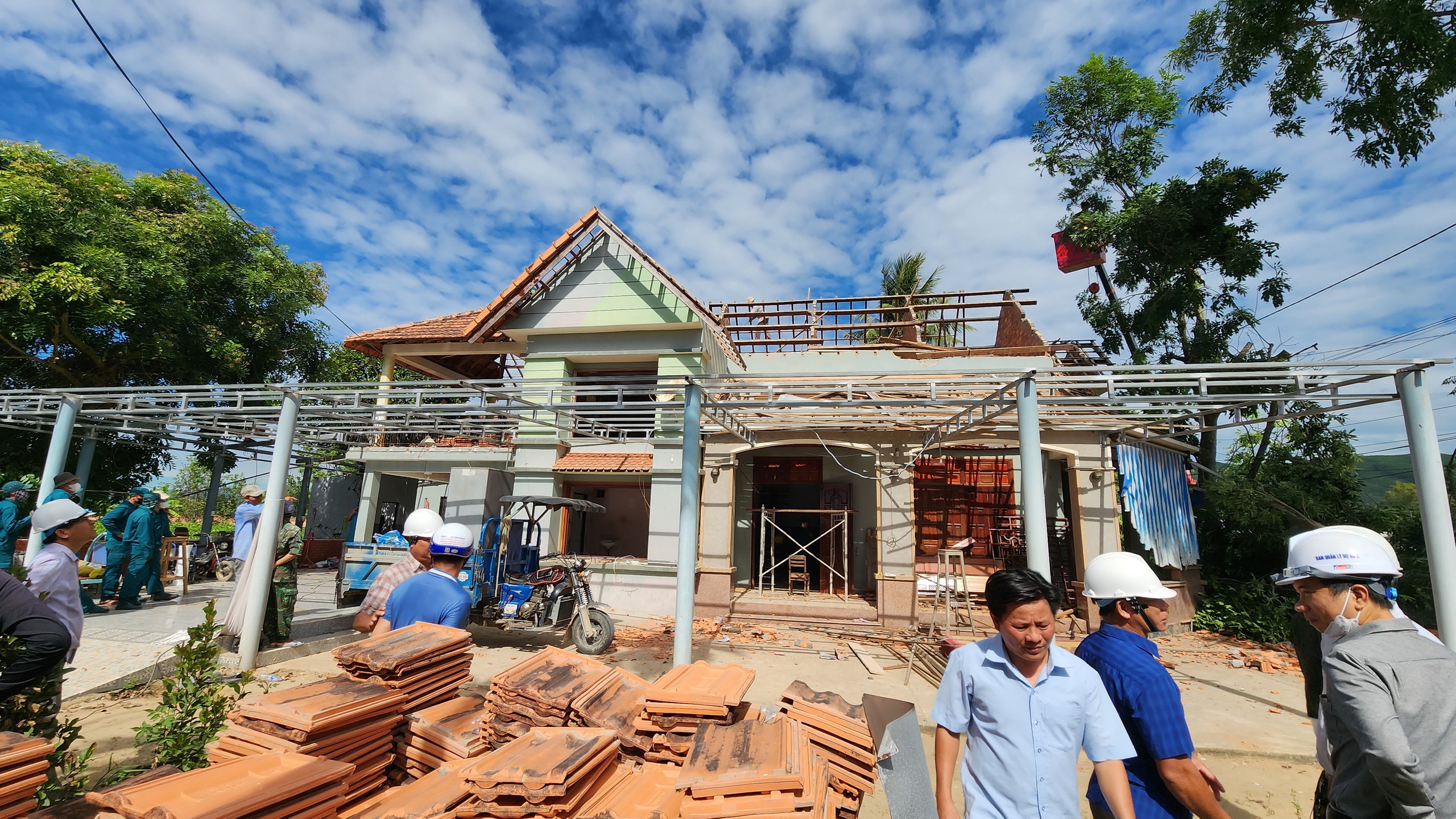 Th&aacute;o dỡ căn nh&agrave; cuối c&ugrave;ng b&agrave;n giao mặt bằng cao tốc Quảng Ng&atilde;i - Ho&agrave;i Nhơn- Ảnh 3.