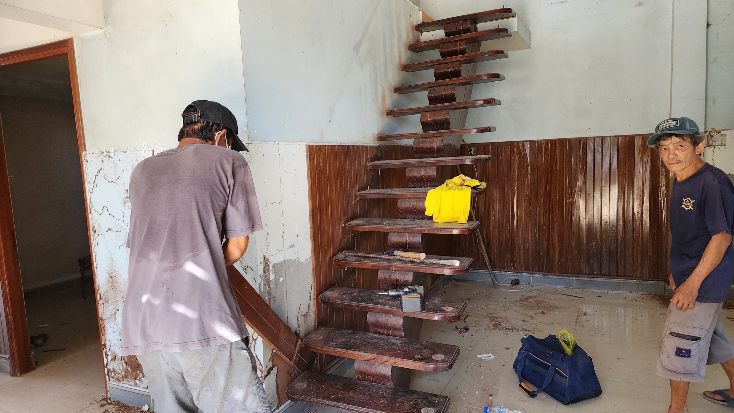 Th&aacute;o dỡ căn nh&agrave; cuối c&ugrave;ng b&agrave;n giao mặt bằng cao tốc Quảng Ng&atilde;i - Ho&agrave;i Nhơn- Ảnh 5.
