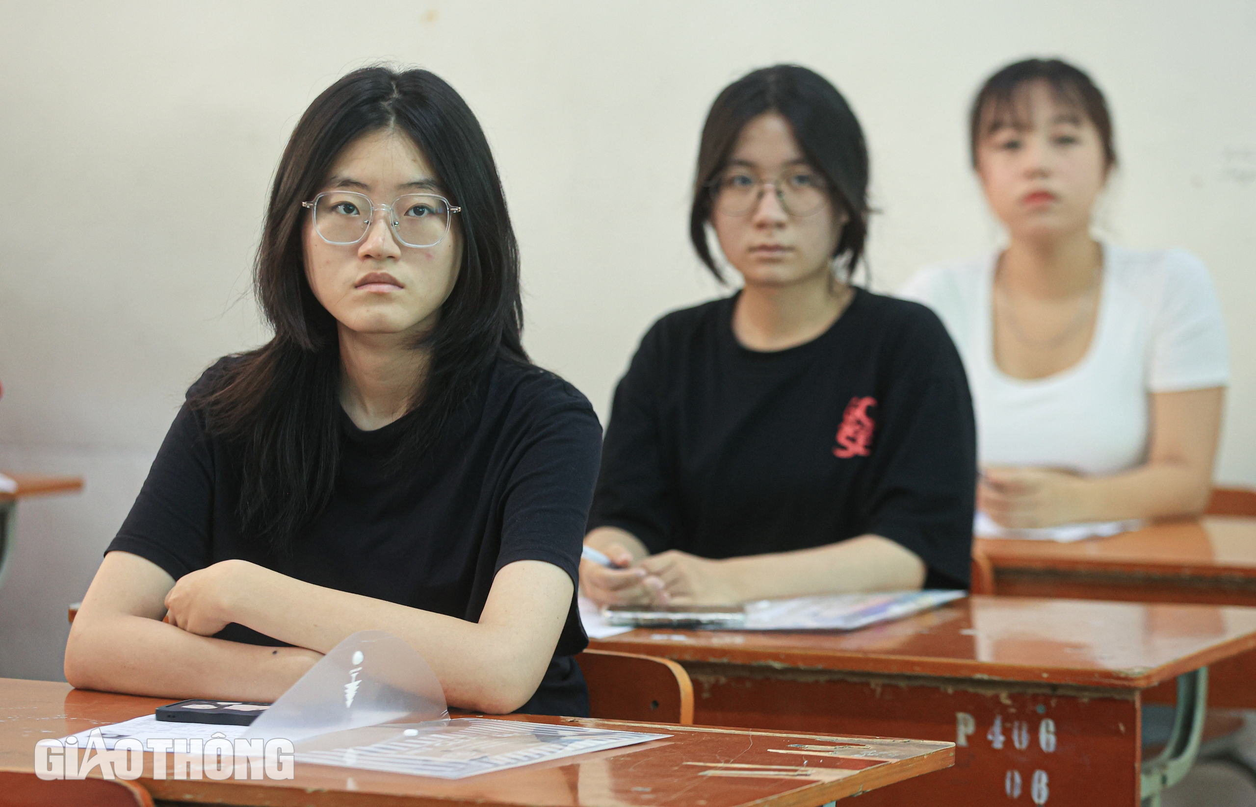 Th&iacute; sinh H&agrave; Nội tự tin bước v&agrave;o kỳ thi tốt nghiệp THPT 2024- Ảnh 7.