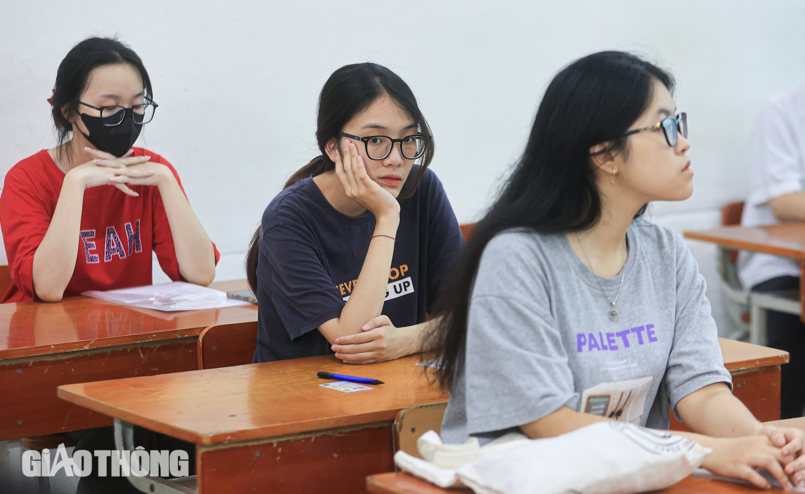 Th&iacute; sinh H&agrave; Nội tự tin bước v&agrave;o kỳ thi tốt nghiệp THPT 2024- Ảnh 9.