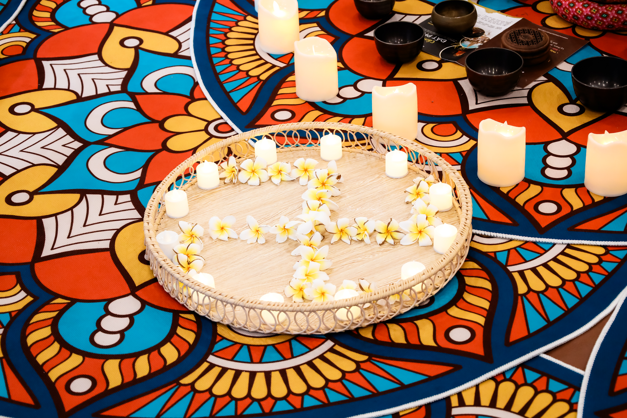 Đến Hạ Long chữa lành bằng "trải nghiệm tĩnh tâm"- Ảnh 2. Đến Hạ Long chữa lành bằng "trải nghiệm tĩnh tâm"- Ảnh 2.