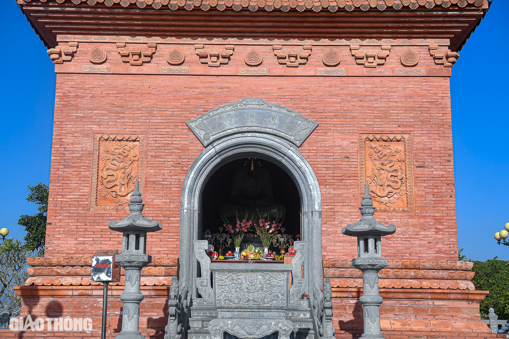 Ngọn th&aacute;p cao sừng sững 9 tầng, điểm đến ấn tượng ở Hải Ph&ograve;ng- Ảnh 4.