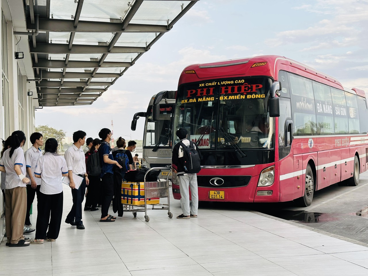 TP.HCM: Bến xe Miền Đông mới đón, trả khách qua app từ ngày 2/7- Ảnh 1. TP.HCM: Bến xe Miền Đông mới đón, trả khách qua app từ ngày 2/7- Ảnh 1.