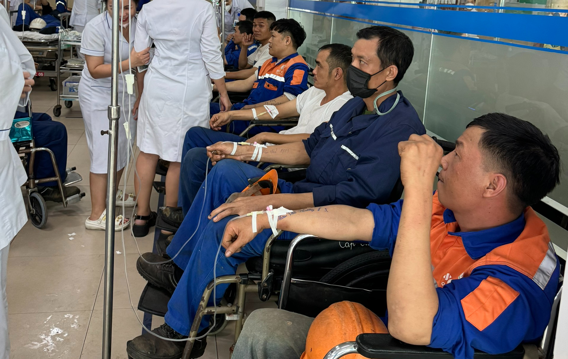 Hải Ph&ograve;ng: Hơn 140 c&ocirc;ng nh&acirc;n nhập viện sau bữa trưa, nghi ngộ độc thực phẩm- Ảnh 2.