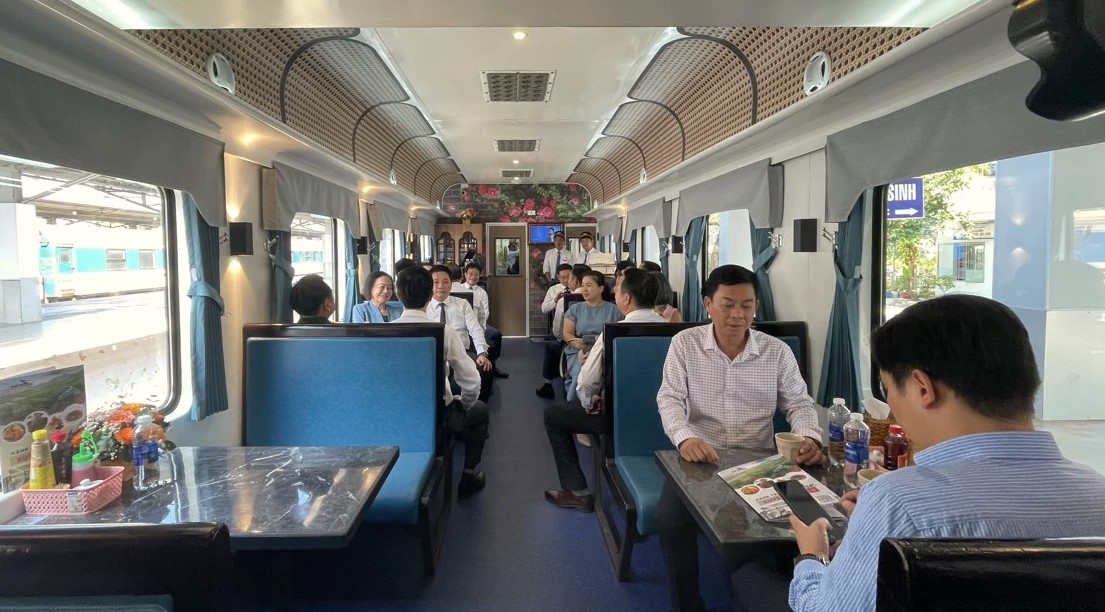 Đường sắt chạy th&ecirc;m t&agrave;u S&agrave;i G&ograve;n - Đ&agrave; Nẵng, giảm gi&aacute; hấp dẫn- Ảnh 1.