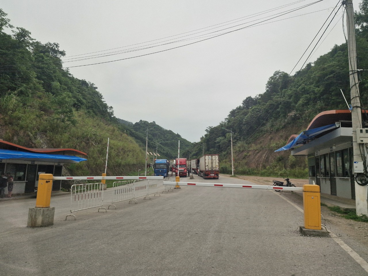 V&igrave; sao cửa khẩu Lạng Sơn kh&ocirc;ng c&ograve;n &ugrave;n tắc, kim ngạch xuất nhập khẩu tăng cao?- Ảnh 2.