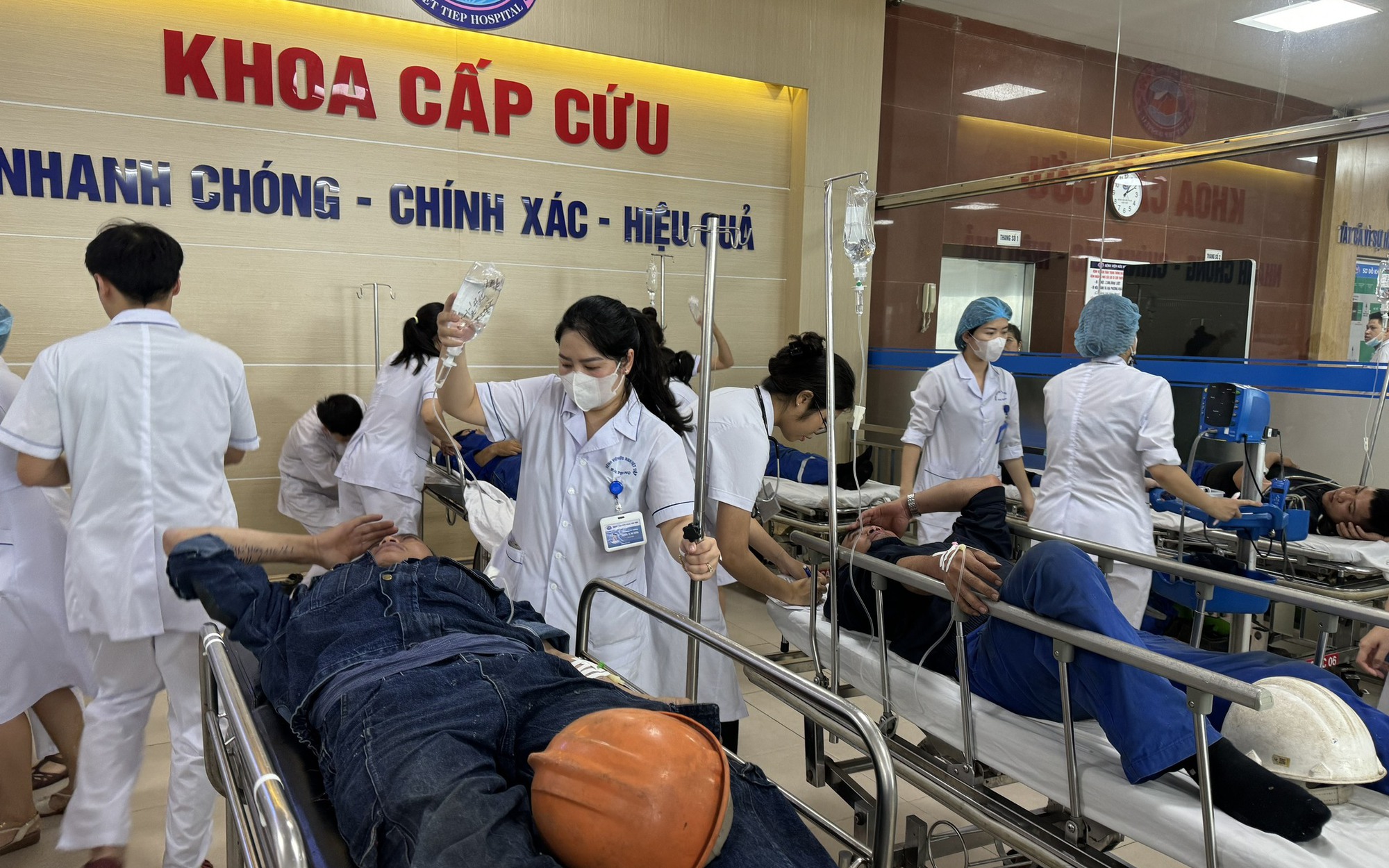 Hải Ph&ograve;ng: Hơn 140 c&ocirc;ng nh&acirc;n nhập viện sau bữa trưa, nghi ngộ độc thực phẩm