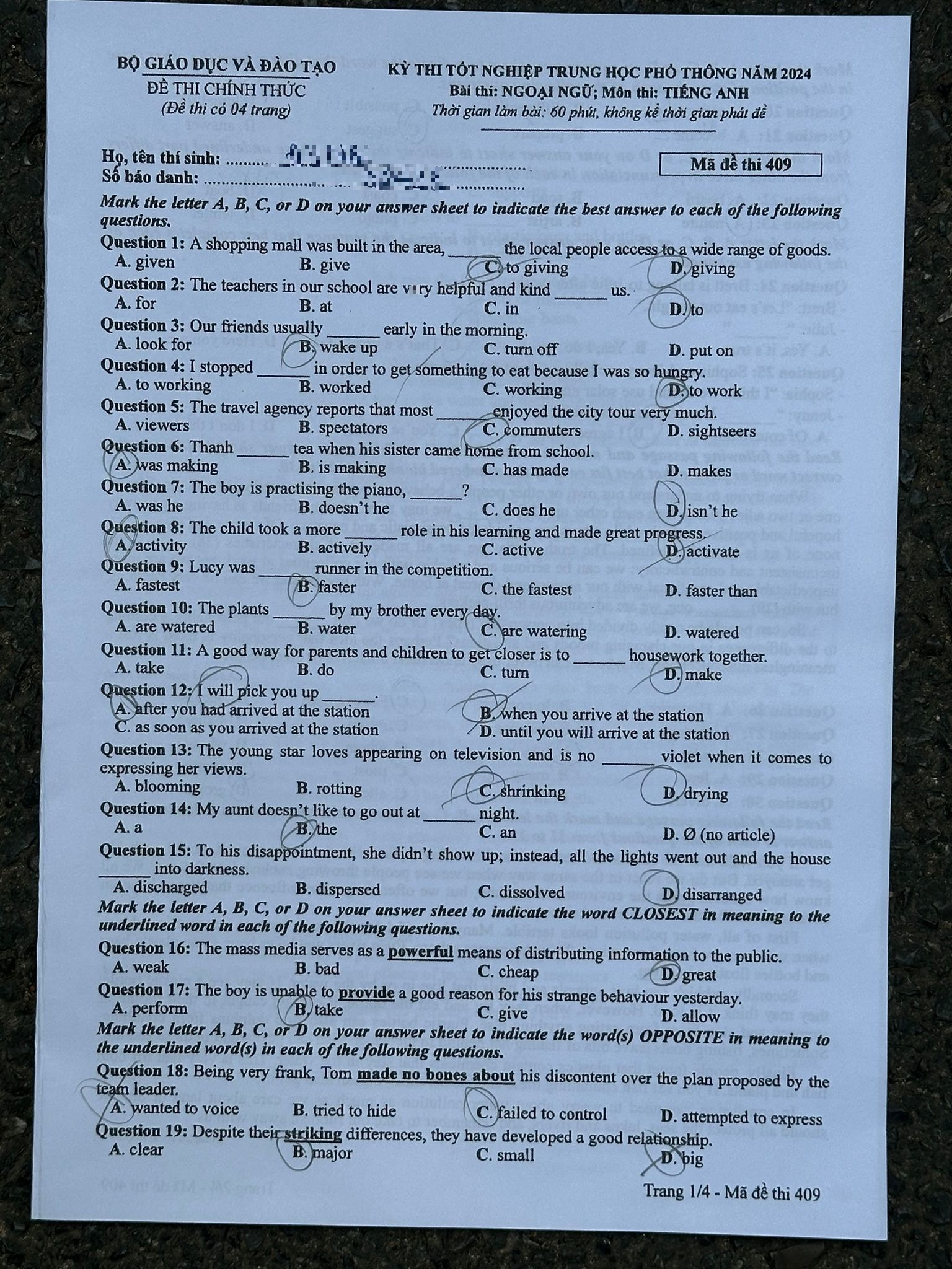 Đáp án đề thi môn Tiếng Anh THPT 2024 tất cả 24 mã đề- Ảnh 1. Đáp án đề thi môn Tiếng Anh THPT 2024 tất cả 24 mã đề- Ảnh 1.