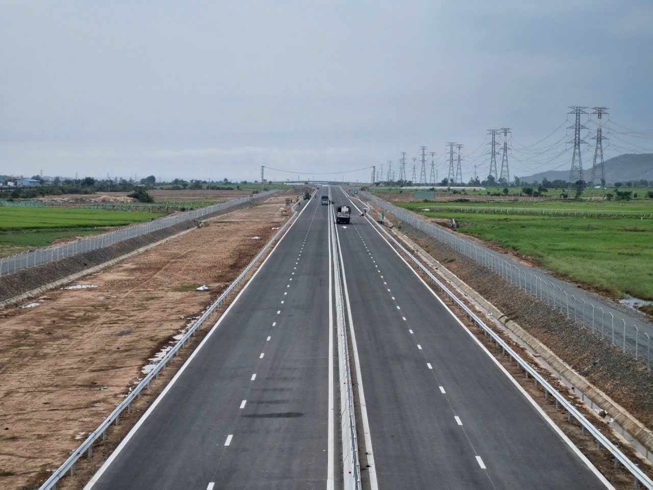 Dấu ấn hệ thống ATGT tr&ecirc;n c&aacute;c tuyến giao th&ocirc;ng, cao tốc trọng điểm- Ảnh 3.