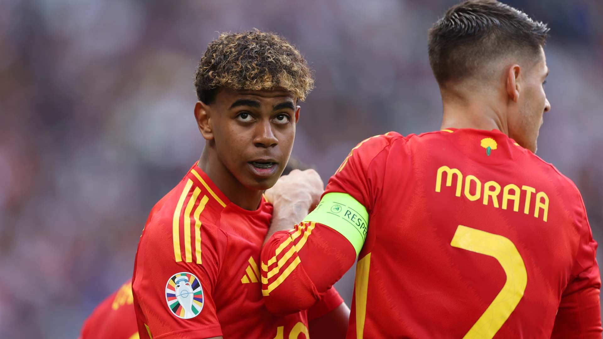 Tin n&oacute;ng EURO ng&agrave;y 28/6: Tiền đạo tuyển Anh d&iacute;nh chấn thương v&igrave; l&yacute; do kh&oacute; đỡ- Ảnh 2.