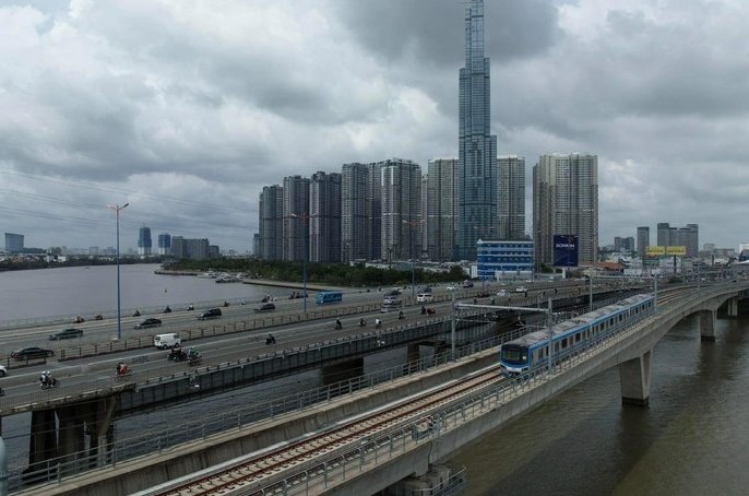 Đề xuất miễn ph&iacute; cho người c&oacute; c&ocirc;ng đi t&agrave;u điện Bến Th&agrave;nh - Suối Ti&ecirc;n- Ảnh 1.