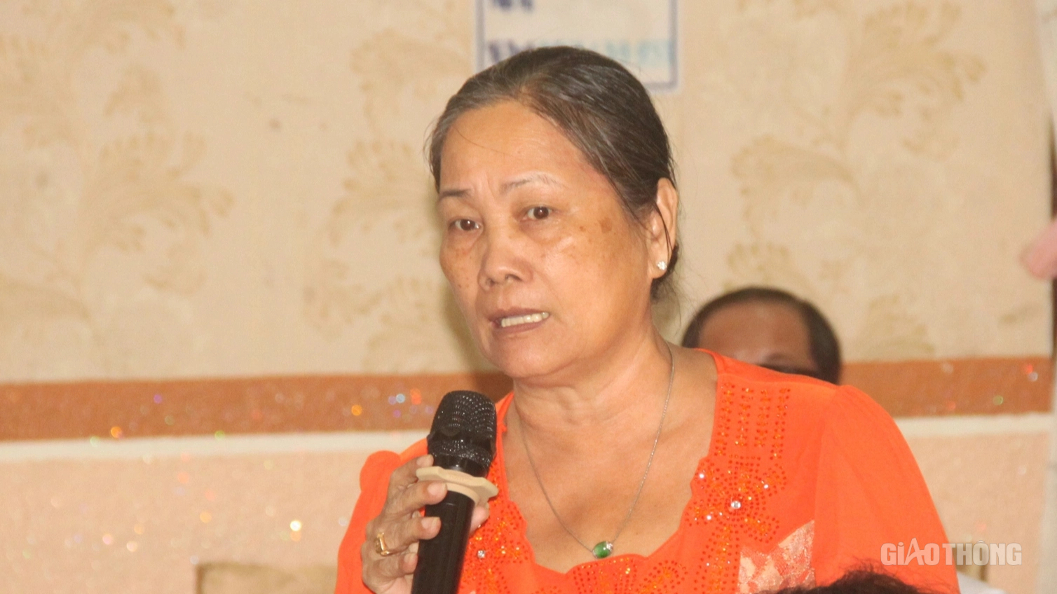 Có tình trạng xe biển vàng chuyển sang trắng vẫn kinh doanh vận tải- Ảnh 2. Có tình trạng xe biển vàng chuyển sang trắng vẫn kinh doanh vận tải- Ảnh 2.