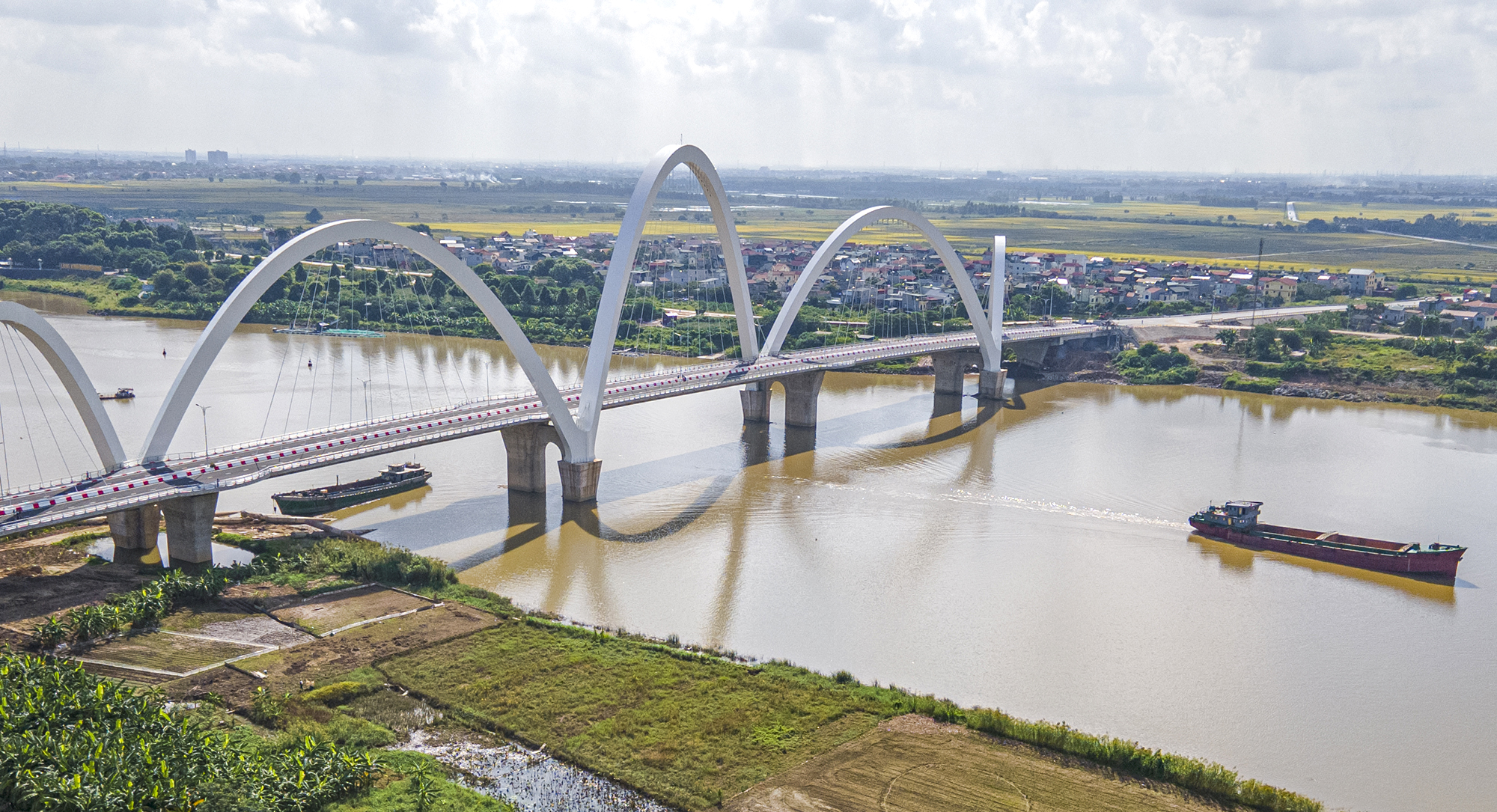 Khi nào gỡ xong nút thắt “cầu hãm tàu”?- Ảnh 1. Khi nào gỡ xong nút thắt “cầu hãm tàu”?- Ảnh 1.