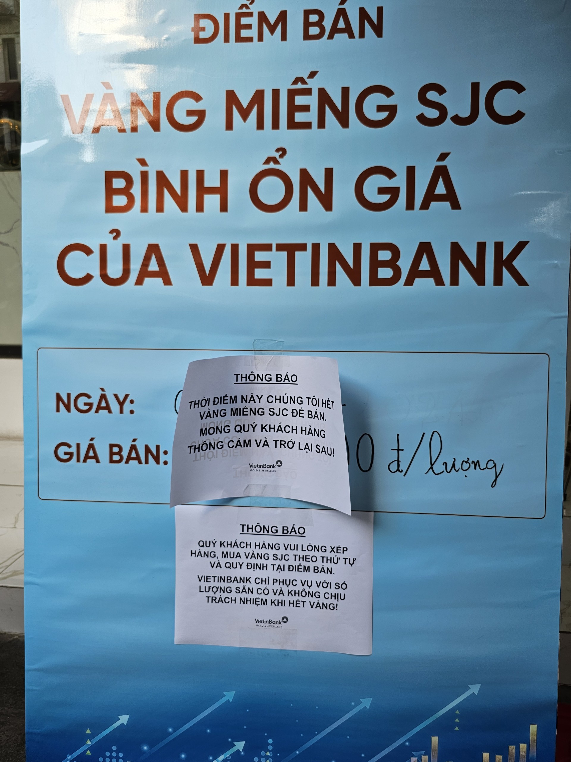 "Ch&aacute;y" v&agrave;ng SJC gi&aacute; b&igrave;nh ổn, nhiều kh&aacute;ch ngậm ng&ugrave;i ra về tay kh&ocirc;ng- Ảnh 8.