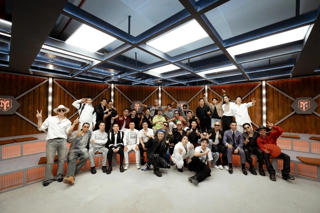 Anh trai vượt ngàn chông gai tập 1: Nhóm NSND Tự Long, Bằng Kiều gây cười- Ảnh 1. Anh trai vượt ngàn chông gai tập 1: Nhóm NSND Tự Long, Bằng Kiều gây cười- Ảnh 1.