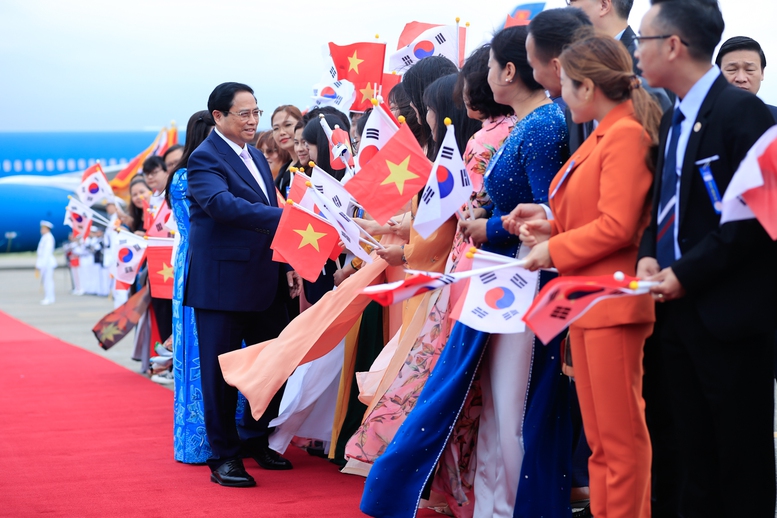 To&agrave;n cảnh lễ đ&oacute;n ch&iacute;nh thức Thủ tướng Phạm Minh Ch&iacute;nh v&agrave; phu nh&acirc;n tại H&agrave;n Quốc- Ảnh 10.